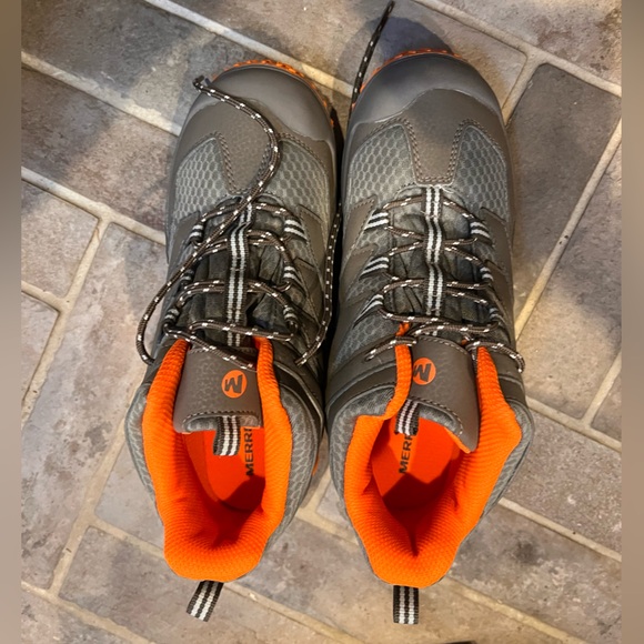 Merrell Other - 🥾 Merrell Mens / Boys Hiking Boots in Gray and Orange - Size 6